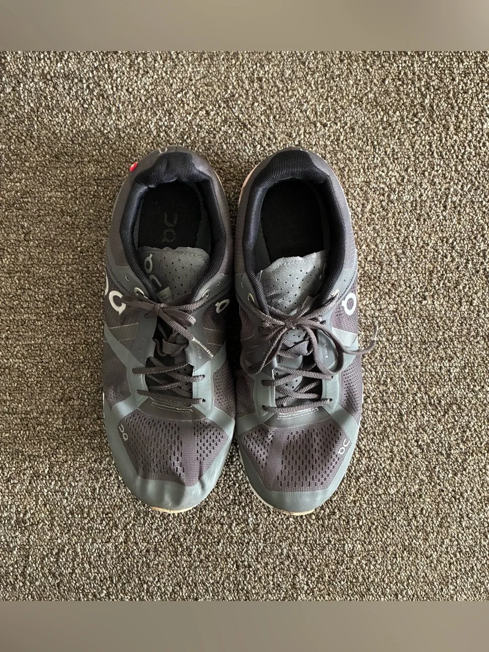 ON RUNNING Cloudflow 3.0 Gray Pink
